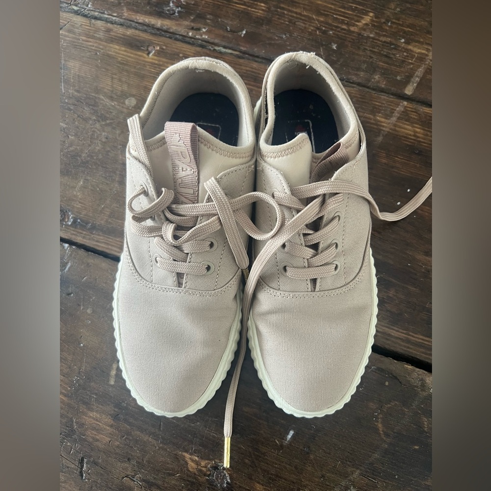 Pajar waterproof shoes
